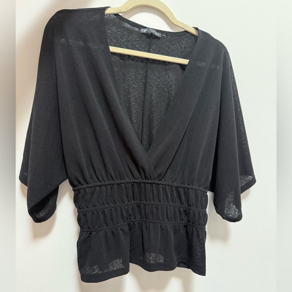Cinched elastic waist top